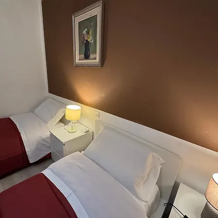 Hostel Sun Moon Harrysclass Wenecja