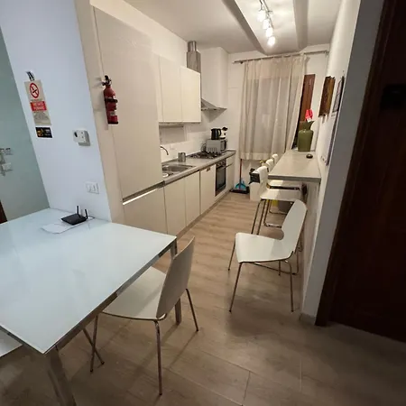 Sun Moon Harrysclass Wenecja