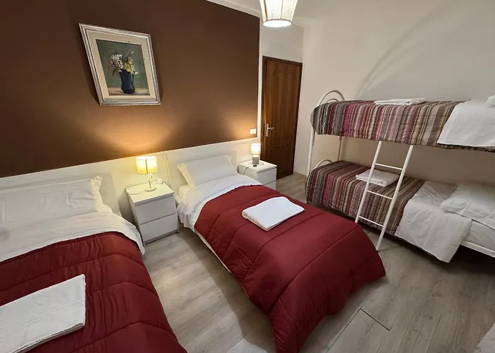 Sun Moon Harrysclass Albergue